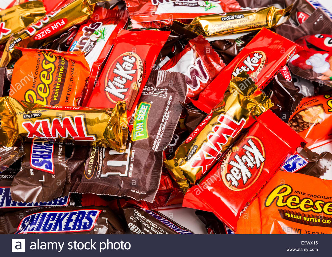 picture of assorted halloween candy